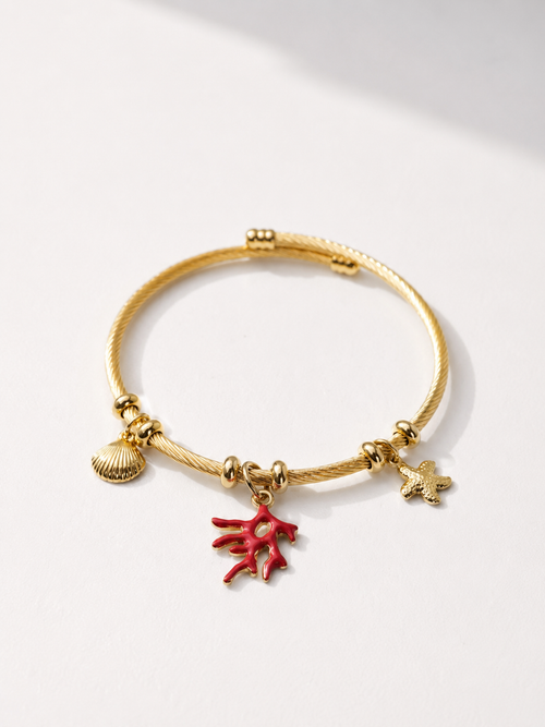 Coral Bracelet in Red