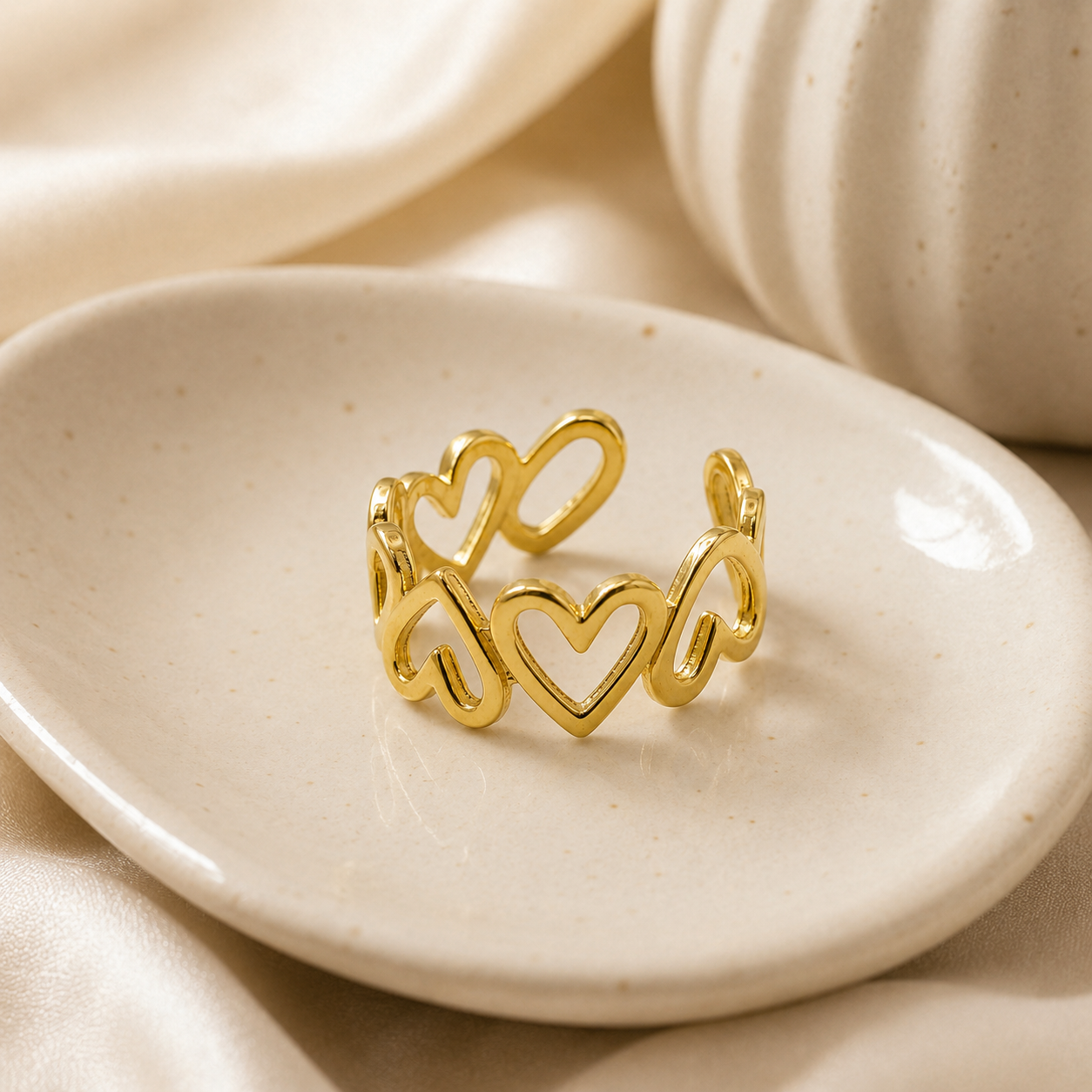Mini heart ring